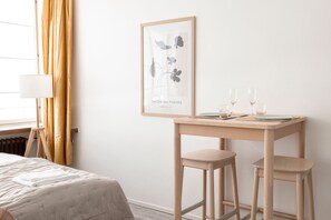 City studio | Dineren op de kamer