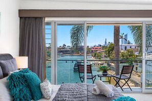 4 bedrooms - Tropical Dreaming (Heated Pool) (Gold Coast)