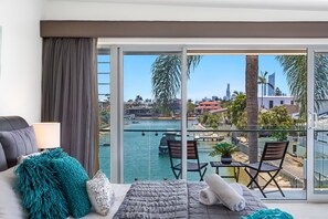 4 bedrooms - Tropical Dreaming (Heated Pool) (Gold Coast)