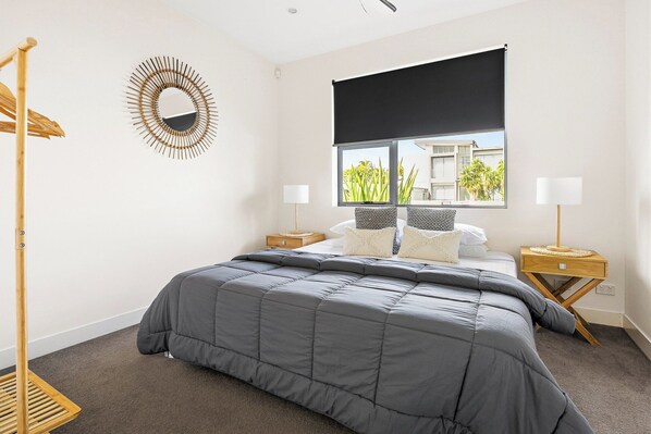 5 bedrooms