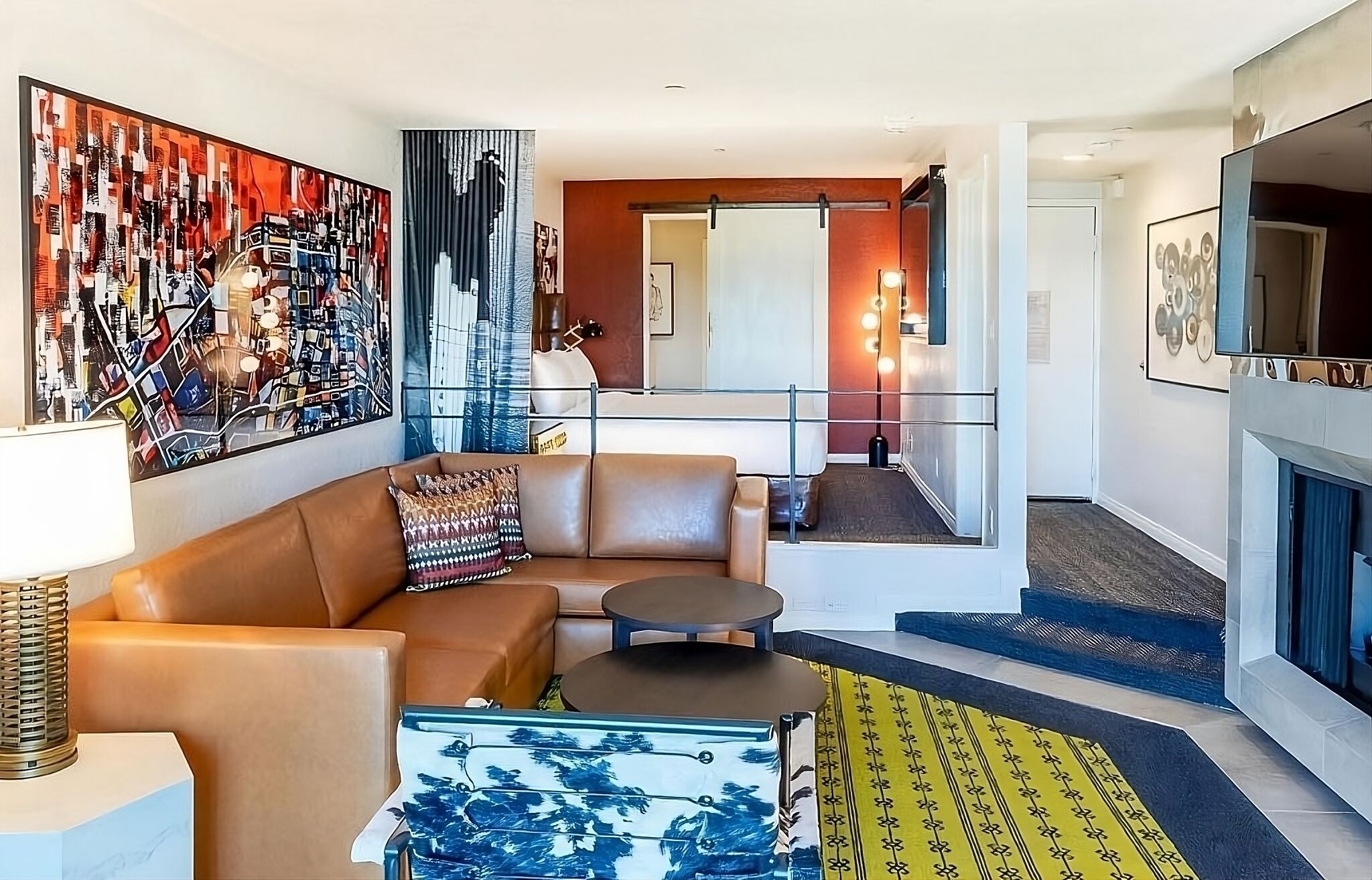 Suite w/ City View! Spacious Units, Near Sunset Deli and Santa Monica Airport