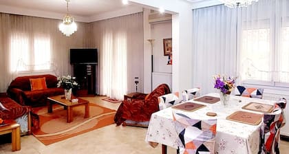 "Decoupage Art Design" 3rooms Thessaloniki Big House110m FREE PARKING Breakfast!