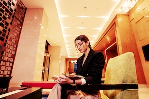 Sala de estar en el lobby