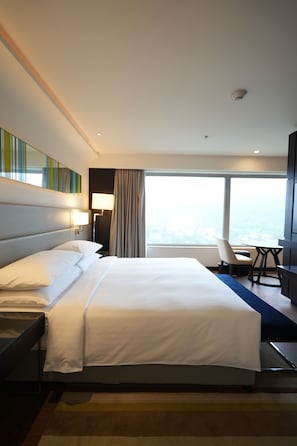 Room, 1 King Bed, Non Smoking, Hill View