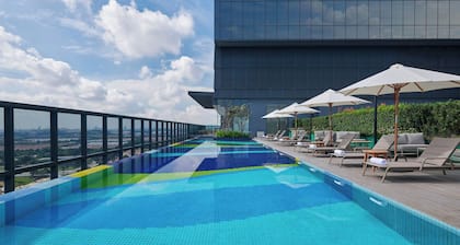 Courtyard By Marriott Setia Alam