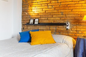 3 bedrooms, iron/ironing board, WiFi