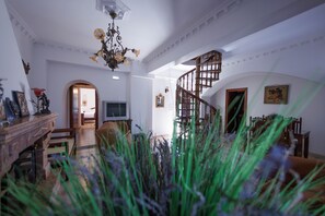 32-Zoll-Fernseher mit Kabelempfang
