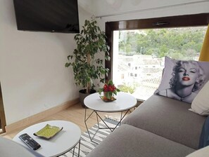 Smart TV - CASA RURAL EL HECHIZO DEL BAILÓN (Zuheros)