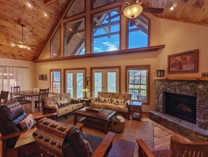 Fernseher, Kamin, Hulu, Streaming-Dienste