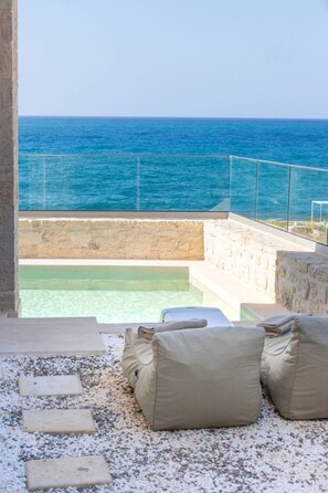 Pool - Lucia Seafront Suite (Panormo)