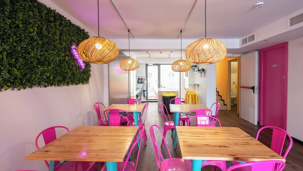 Unclassified image, 1 of 22, button - Hostelle - Women only hostel Barcelona (Barcelona)