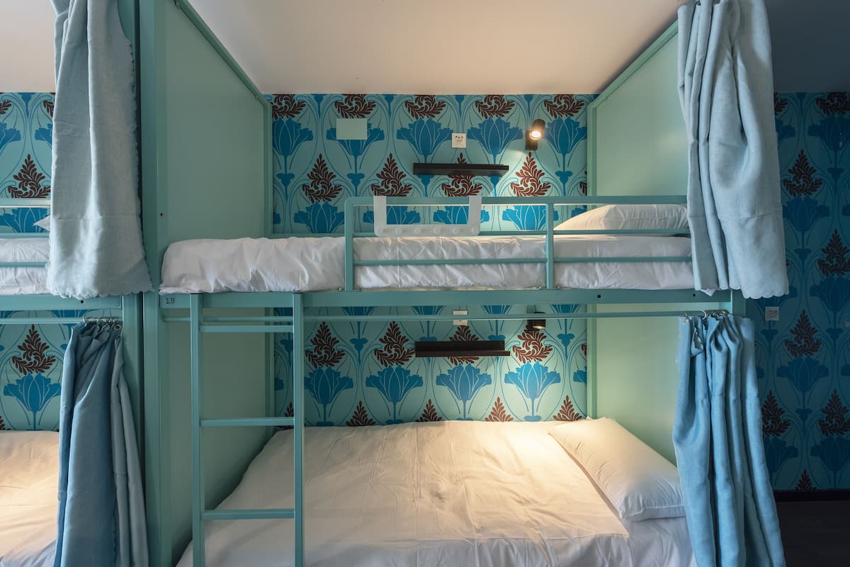 1 bed in a shared dorm with 20 people - female only | Iron/ironing board, WiFi (free), bed sheets