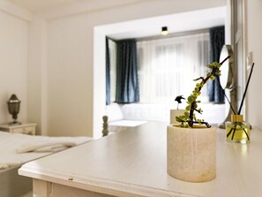 Chambre Tradition | Minibar, Wi-Fi gratuit, draps fournis