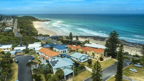 Una spiaggia nelle vicinanze