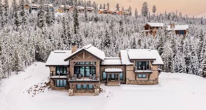 Spanish Peaks Home with Sweeping Views and Hot Tub!