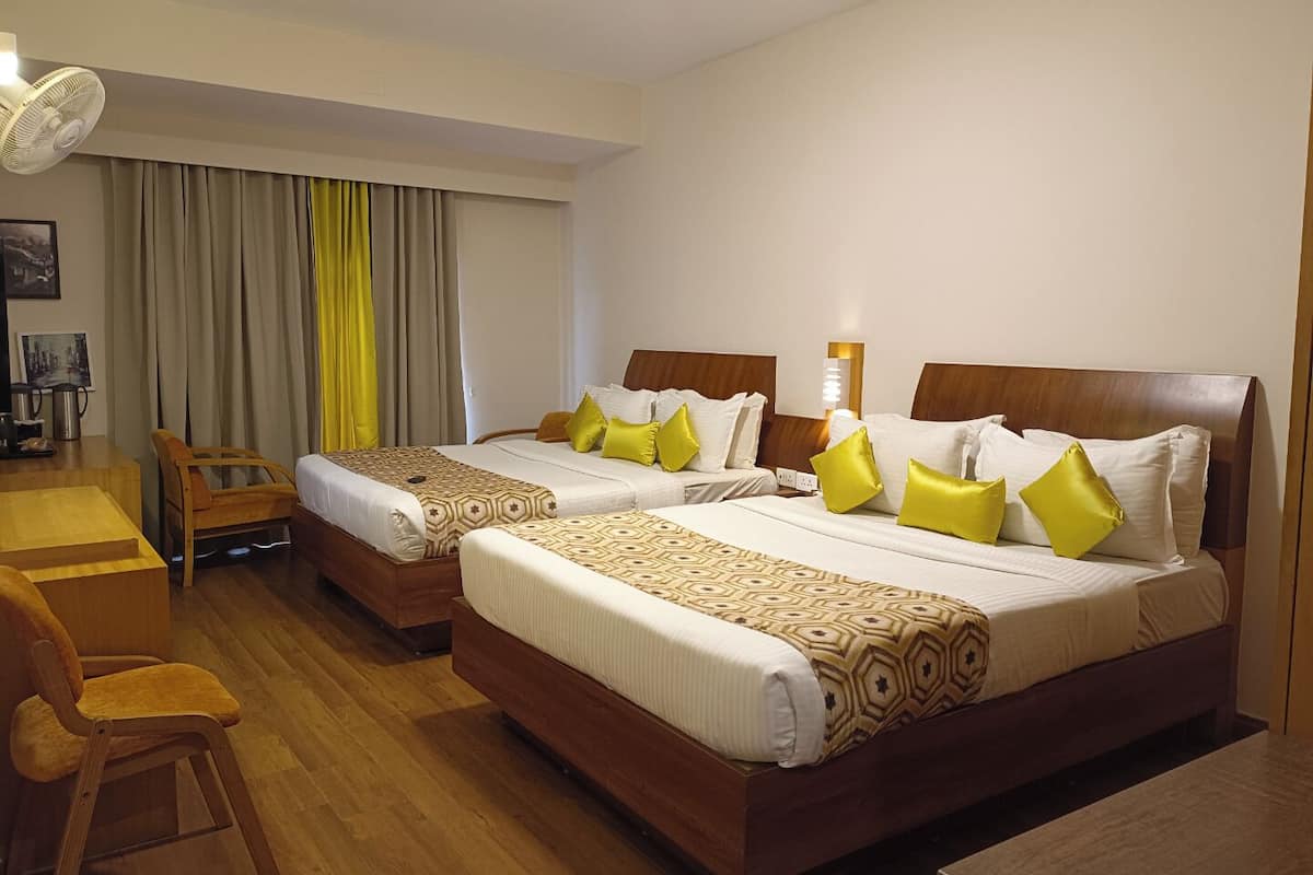 Meadows Family Suite 2 Bedded (4 PAX) | Soundproofing, WiFi (free)