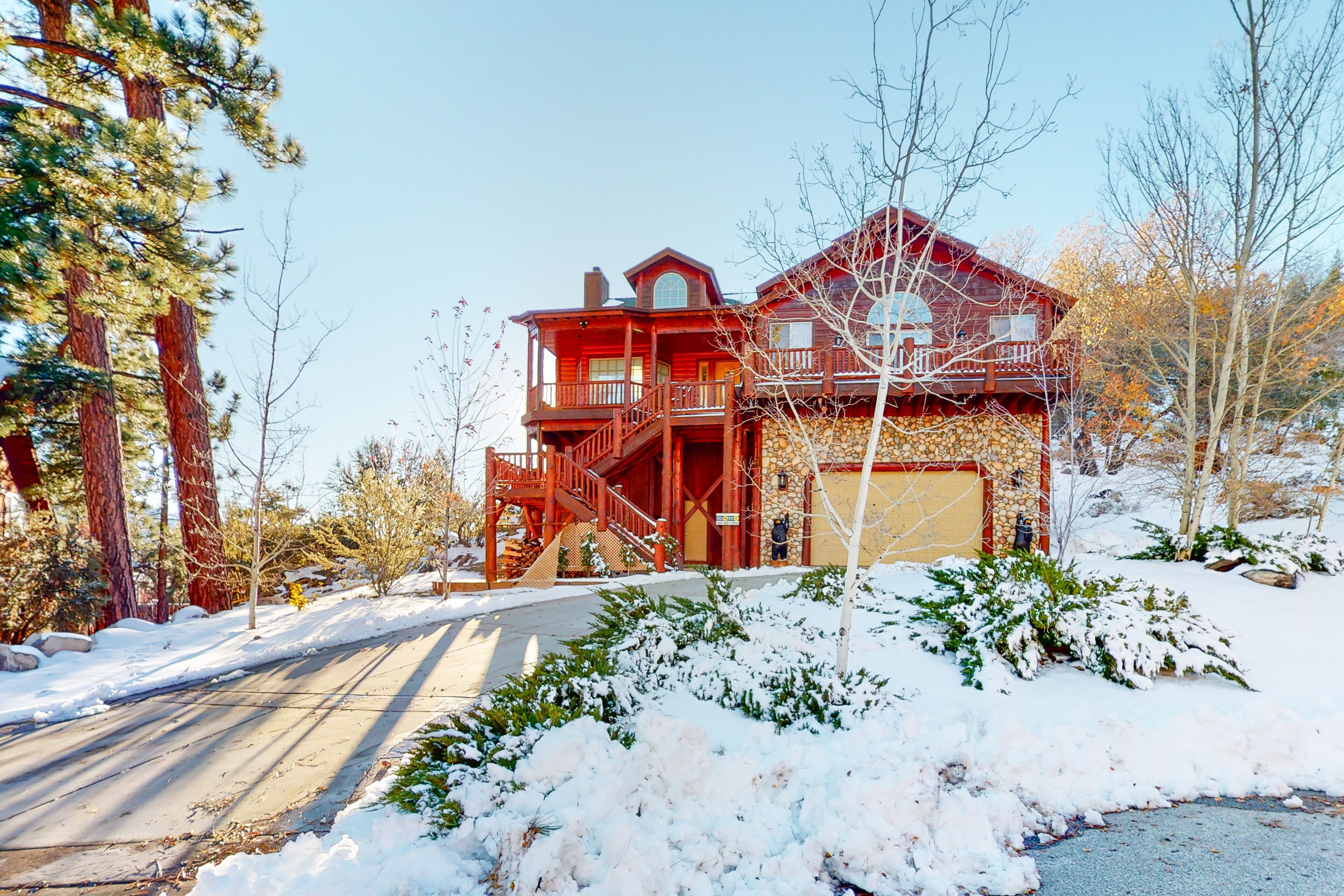 Mountain-view home in a great location with hot tub, grill, and expansive deck