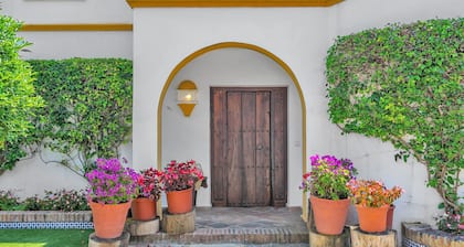 Villa Arin - Beachside Family Home