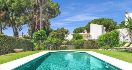 Villa Arin - Beachside Family Home