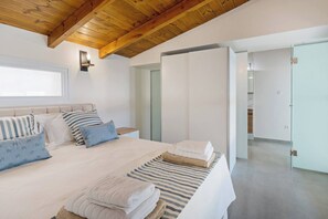 2 chambres, fer et planche à repasser, Wi-Fi gratuit, draps fournis