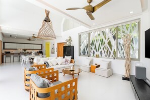Smart TV, table tennis, books, video library