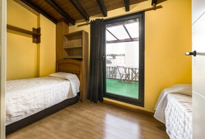 2 bedrooms, bed sheets