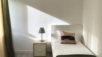 4 dormitoris, planxa i posts de planxar i Internet