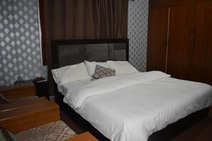 標準客房 | 高級寢具、舒適加層、熨斗/熨衣板、床單