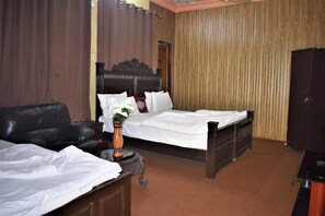 Premium bedding, pillowtop beds, iron/ironing board, bed sheets - 17 Guest House (Islamabad)