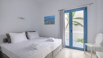 Deluxe Double or Twin Room | Iron/ironing board, free WiFi, bed sheets