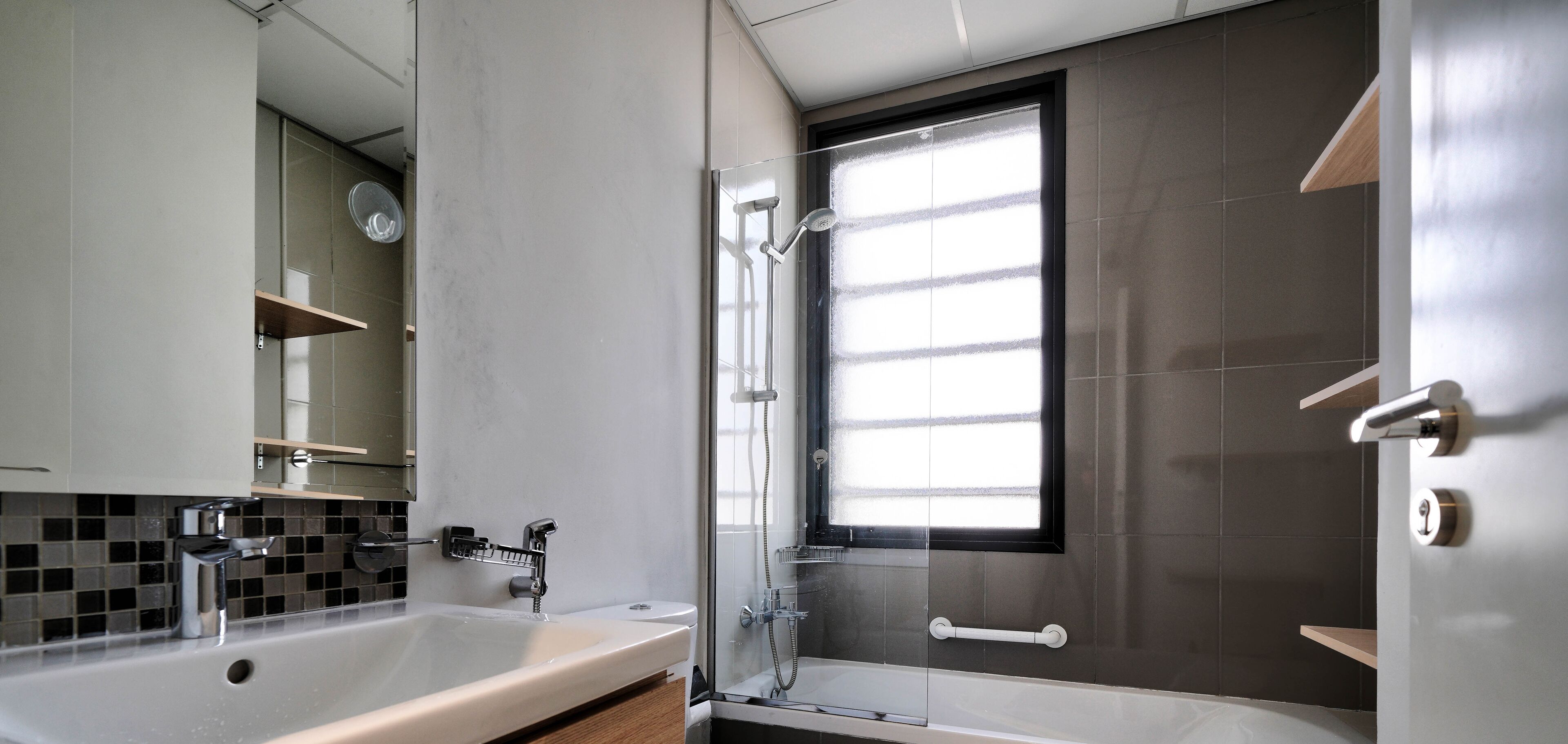 KOHH – 3BR Townhouse in Claret