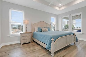 6 chambres, bureau, fer et planche à repasser, lit parapluie