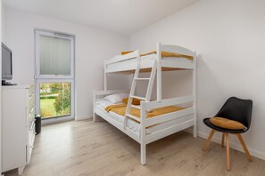 3 室のベッドルーム、アイロン / アイロン台、WiFi、ベッドシーツ