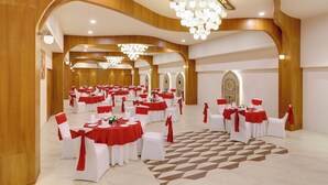 Unclassified image, 3 of 48, button -  Keys Lite By Lemon Tree Hotels, Vadodara (Vadodara)