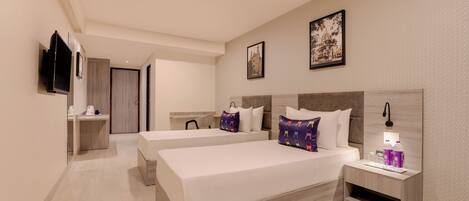 Superior Twin Room | Desk, free WiFi