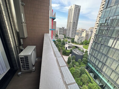 Flower Terrace Higashi Shinjuku - Image 7