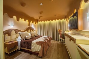 Suite Chocolotra | Ropa de cama hipoalergénica, minibar, caja fuerte