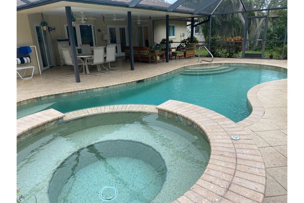 Relaxing Home with pool and hot tub, minutes from the beach