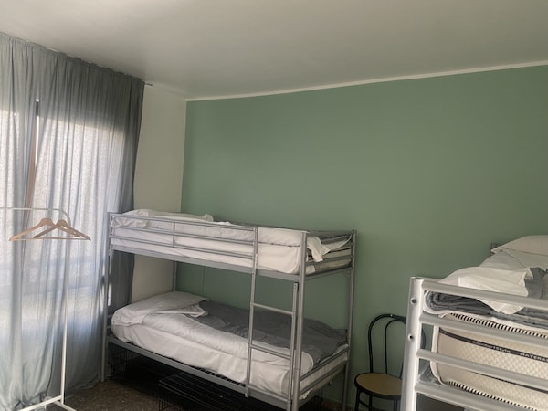 Mr Hostel - Milan
