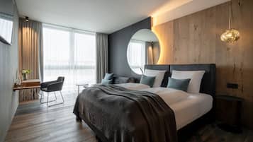 Tremannsrom – business, 1 soverom | Allergitestet sengetøy, minibar, safe på rommet og skrivebord