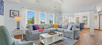 Aye Corolla: Private Pool, Hot Tub, 550 Ft to Beach