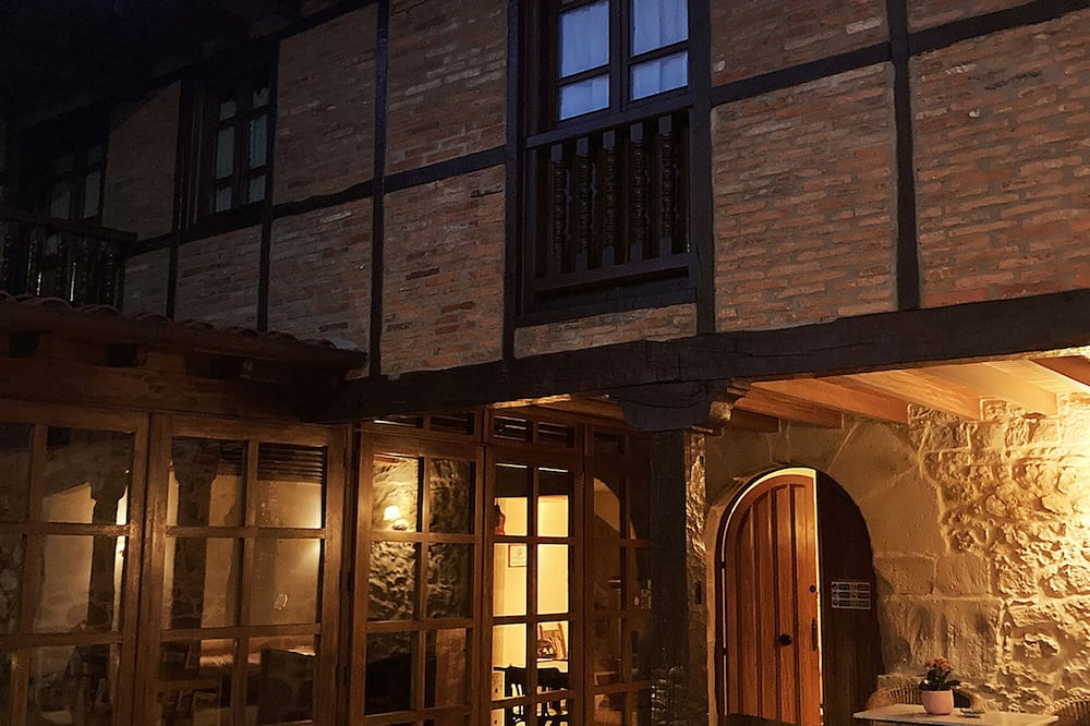 Posada La Casona de Los Güelitos