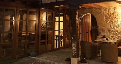 Posada La Casona de Los GĂŒelitos