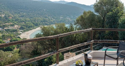 Villa Nemea: typical Sardinian House, saltwater pool, great views