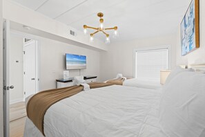4 bedrooms, iron/ironing board, free WiFi, bed sheets