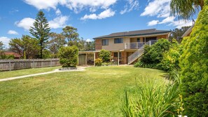 Exterior - Time and Tide - Pet Friendly - 1 Min Walk to Beach (Culburra Beach)