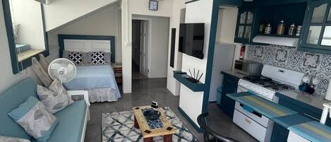 1 bedroom, desk, iron/ironing board, free WiFi