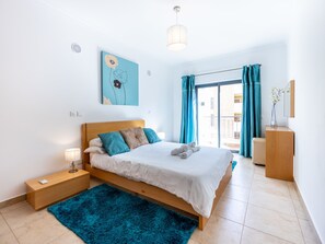 2 Schlafzimmer, Bügeleisen/Bügelbrett, Reisekinderbett, WLAN