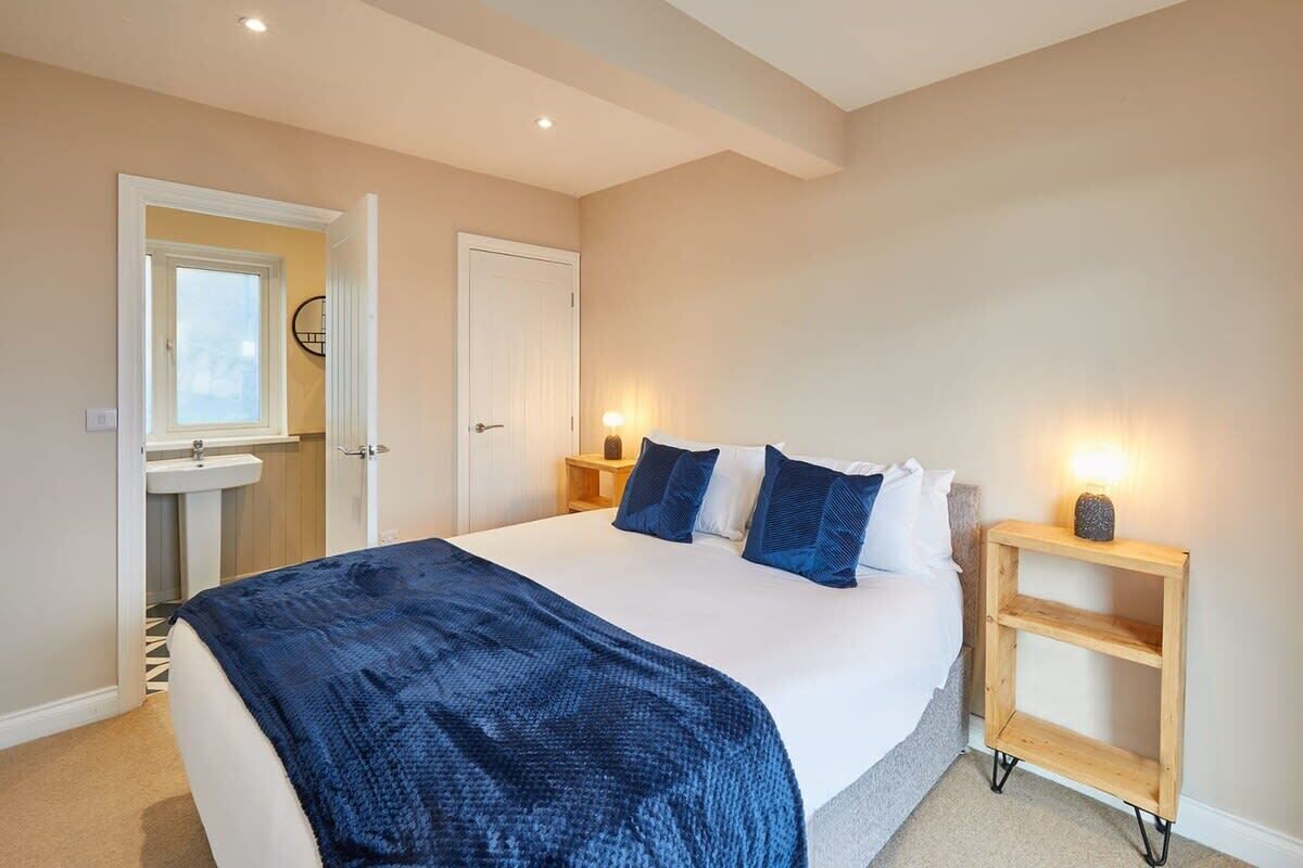 3 Schlafzimmer, Bügeleisen/Bügelbrett, kostenloses WLAN, Bettwäsche