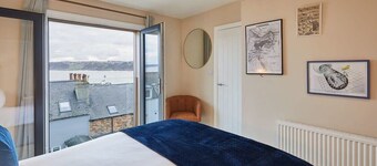 Host & Stay | Watch House